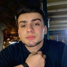 Фотография мужчины Шамиль, 21 год из г. Санкт-Петербург