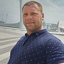 Максии, 35 лет