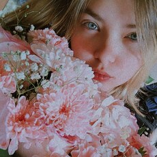 Фотография девушки Полина, 18 лет из г. Магнитогорск