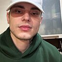 Роман, 25 лет