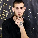 Roman, 22 года