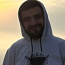 Вардгес, 33 года