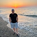 Саша, 42 года