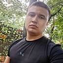 Роман, 24 года