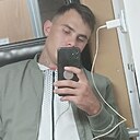 Михаил, 22 года