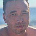 Роман, 33 года