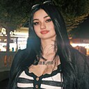 Анора, 22 года