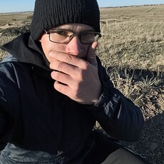 Фотография мужчины Максим, 21 год из г. Караганда