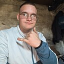 Максим, 21 год