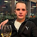 Илья, 22 года