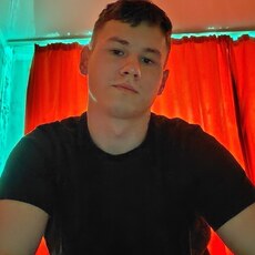 Фотография мужчины Владимир, 20 лет из г. Петропавловск-Камчатский