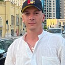Михаил, 32 года