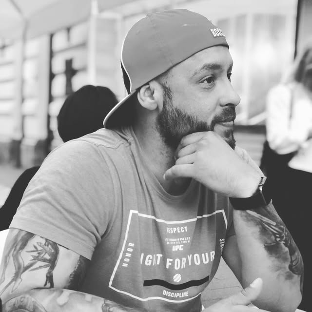 Виталик, 37 лет