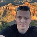 Макс, 33 года