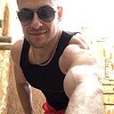 Илья, 33 года