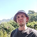 Денис, 33 года