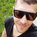 Макс, 33 года