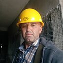 Хол, 41 год