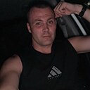 Михаил, 32 года