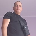 Лева, 44 года
