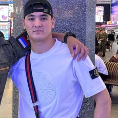 Фотография мужчины Умар, 25 лет из г. Санкт-Петербург