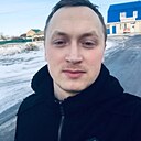 Den, 32 года