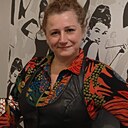 La Maestra, 44 года