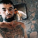 Дики, 32 года