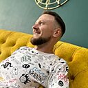 Михаил, 33 года