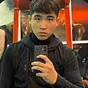 Нур, 18 лет