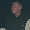 Максим, 22 года
