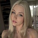 Вика, 24 года