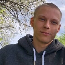 Фотография мужчины Михаил, 18 лет из г. Энгельс