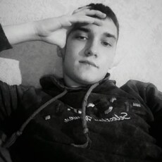 Фотография мужчины Виктор, 18 лет из г. Борисоглебск