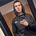 Толя, 22 года