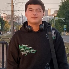 Фотография мужчины Yorqinbek, 18 лет из г. Улан-Удэ