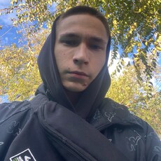 Фотография мужчины Азим, 19 лет из г. Волгоград