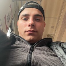 Фотография мужчины Артём, 18 лет из г. Волхов