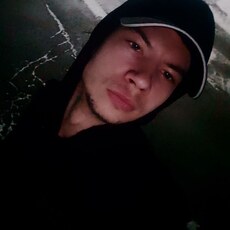 Фотография мужчины Максим, 21 год из г. Спасское