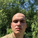 Олег, 21 год