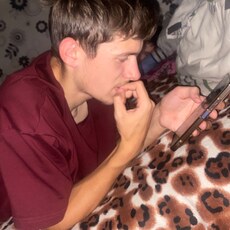 Фотография мужчины Владислав, 18 лет из г. Новогрудок