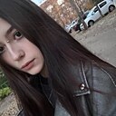 Поля, 19 лет
