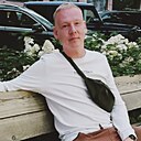 Макс, 33 года