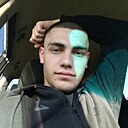 Бахруз, 20 лет