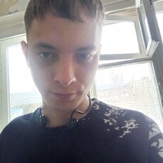 Фотография мужчины Олег, 27 лет из г. Железногорск-Илимский