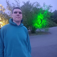 Фотография мужчины Виктор, 27 лет из г. Екатеринбург