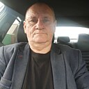 Андрей, 61 год