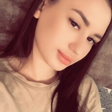 Фотография девушки Алина, 22 года из г. Усть-Кут