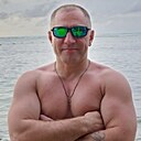 Максим, 44 года