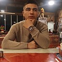 Jahongir, 23 года